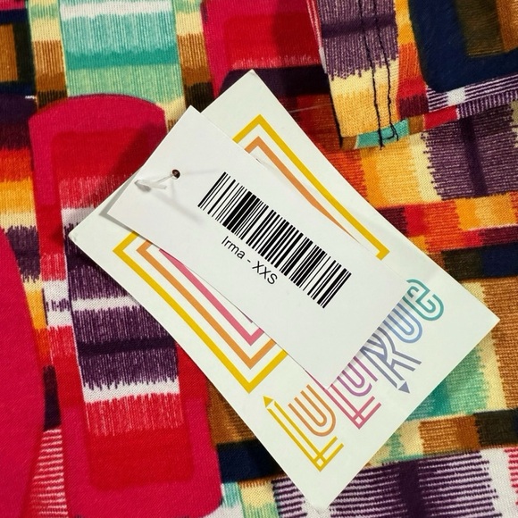 Lularoe Blouse Women XXS Tunic Red w/ Black Green Irma Geometric Block NWT Hi-Lo - Picture 2 of 5